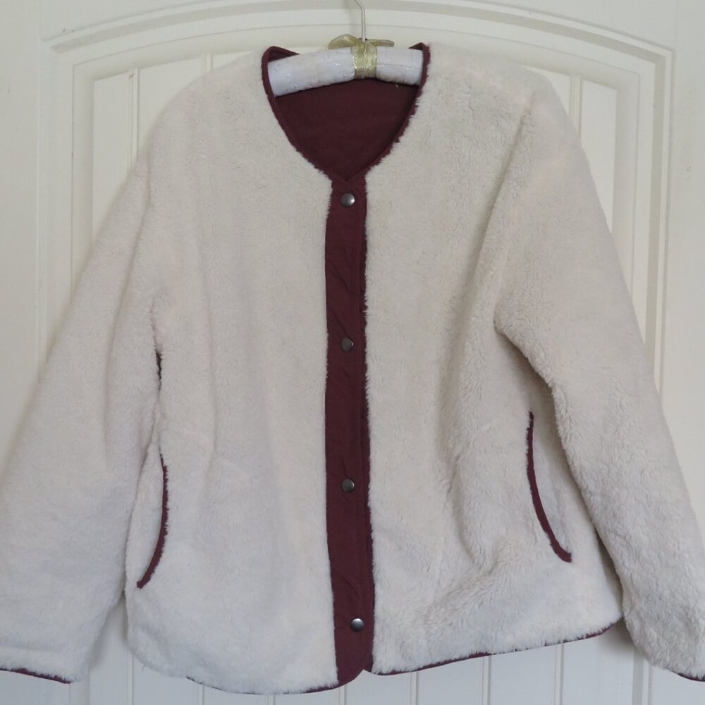UNIQLO Reversible Jacket Small (K488)